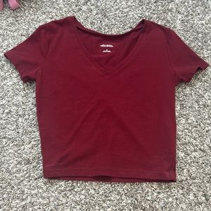 Wild fable maroon T-shirt size small